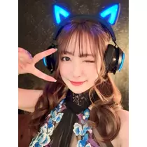 朔間 まりな
