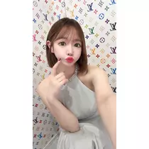 葉月 りほ