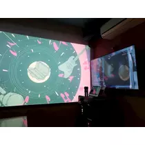 エミ （スタッフ）