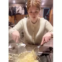 黒輝 りさ