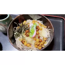 愛羽 仁美