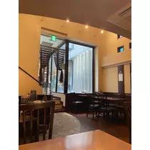 こう