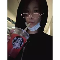 エミ （スタッフ）