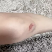 愛羽 仁美
