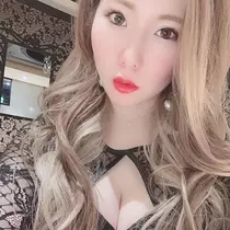 海咲  佑奈