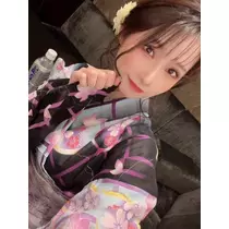 足立 はな