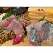 朔間 まりな