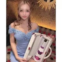 愛泉 萌華