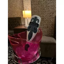 由依