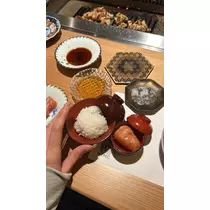 佐野 エマ