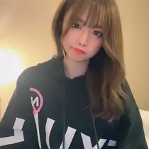 華咲  かのん