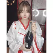 妃 えりな