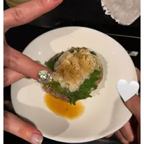 マユ