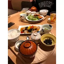 愛羽 仁美