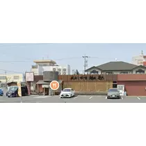エミ （スタッフ）