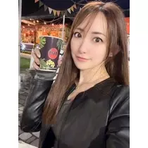 朔間 まりな