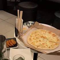 マコト