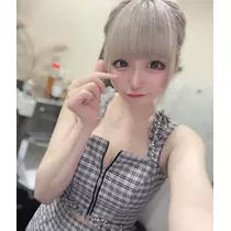 雛鶴 めい