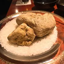 愛咲 まみ
