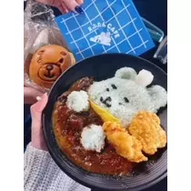 朔間 まりな