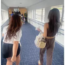 とも