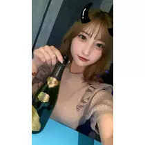 月乃 モモ