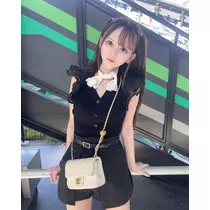 皇 える