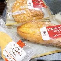 小川 真央