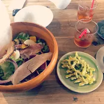 優衣