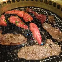 愛羽 仁美