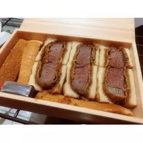 荒木 ナツミ