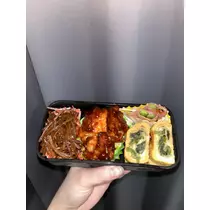 けい