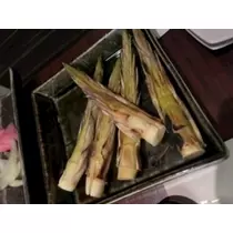 香川 ゆい