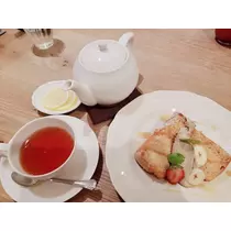 エミ （スタッフ）
