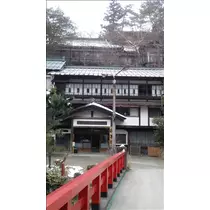 愛羽 仁美