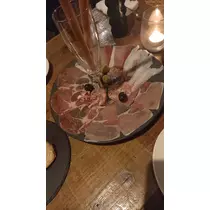 あいな