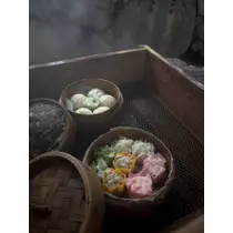 佐野 エマ