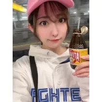 朔間 まりな