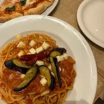 マユ