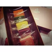 コウ