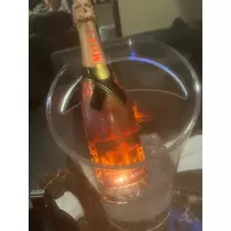 あんな
