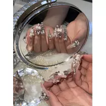 にこる