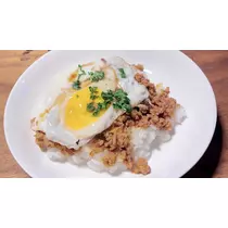 愛羽 仁美