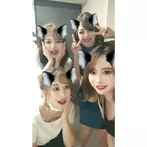 あや