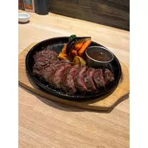 三鷹 真綺