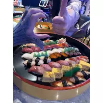 ティラノまな