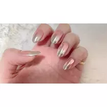愛羽 仁美