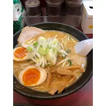 あきな