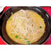 愛羽 仁美