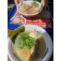 黒輝 りさ